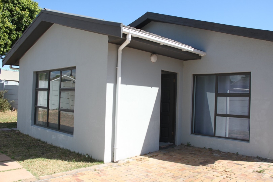 2 Bedroom Property for Sale in Protea Heights Western Cape